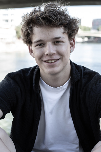 Dzenan B.