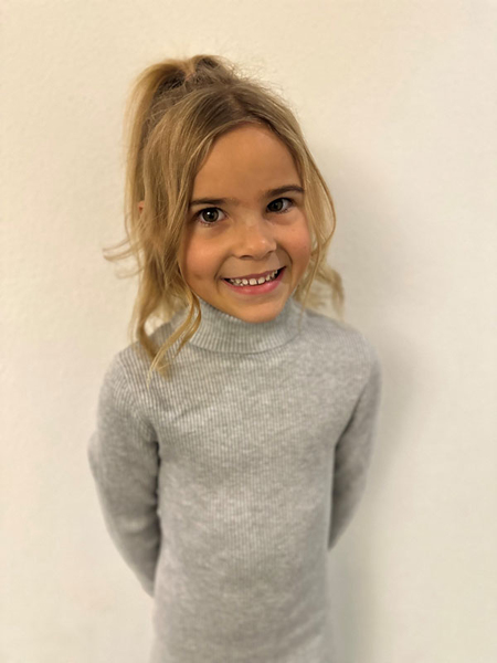 Ylvie Pi.