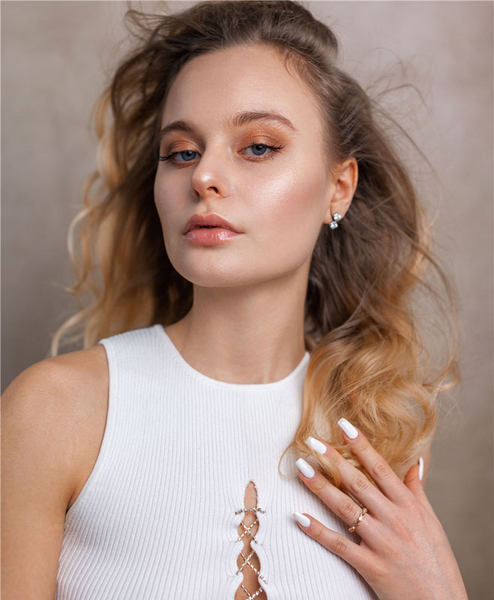 Gigi H.